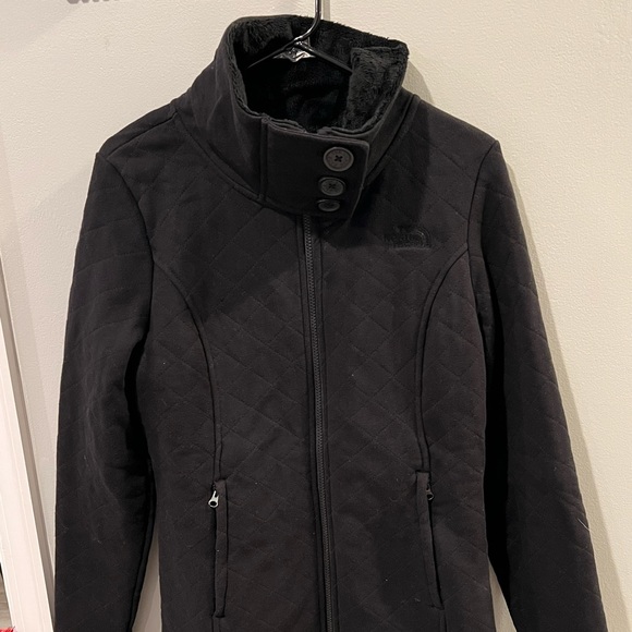 The North Face Jackets & Blazers - The North Face Women’s Arctic Quilted Coat.
